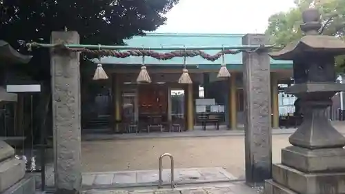 八劔神社の山門・神門