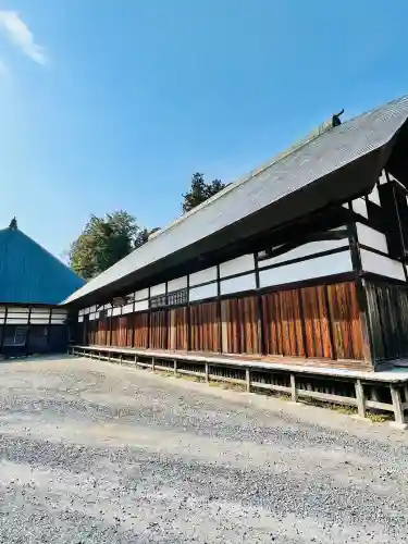 医王寺の{uncategorized: "未分類", other: "その他", undefined: "問題あり", building: "その他建物", grave: "お墓", sacred_gate: "鳥居", guardian: "狛犬", statue: "像", buddha: "仏像", history: "歴史", nature: "自然", garden: "庭園", animal: "動物", pagoda: "塔", temizu: "手水舎", mountain_gate: "山門・神門", sanctuary: "本殿・本堂", subordinate: "末社・摂社", art: "芸術", scenery: "景色", jizo: "地蔵", ema: "絵馬", goshuin: "御朱印", omikuji: "おみくじ", items: "授与品その他", amulet: "お守り", goshuincho: "御朱印帳", eats: "食事", festival: "お祭り", votive_dance: "神楽", shichigosan: "七五三参", wedding: "結婚式", experience: "体験その他", initially: "初詣", around: "周辺", anti_infection: "感染症対策"}