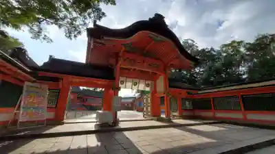 宇佐神宮の山門・神門