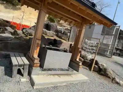 高屋敷稲荷神社の{uncategorized: "未分類", other: "その他", undefined: "問題あり", building: "その他建物", grave: "お墓", sacred_gate: "鳥居", guardian: "狛犬", statue: "像", buddha: "仏像", history: "歴史", nature: "自然", garden: "庭園", animal: "動物", pagoda: "塔", temizu: "手水舎", mountain_gate: "山門・神門", sanctuary: "本殿・本堂", subordinate: "末社・摂社", art: "芸術", scenery: "景色", jizo: "地蔵", ema: "絵馬", goshuin: "御朱印", omikuji: "おみくじ", items: "授与品その他", amulet: "お守り", goshuincho: "御朱印帳", eats: "食事", festival: "お祭り", votive_dance: "神楽", shichigosan: "七五三参", wedding: "結婚式", experience: "体験その他", initially: "初詣", around: "周辺", anti_infection: "感染症対策"}