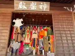 高麗神社の本殿