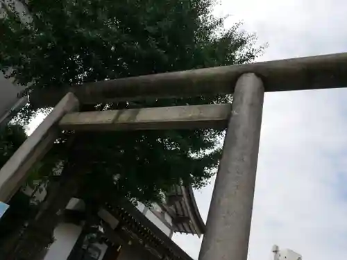 湯島天満宮の鳥居