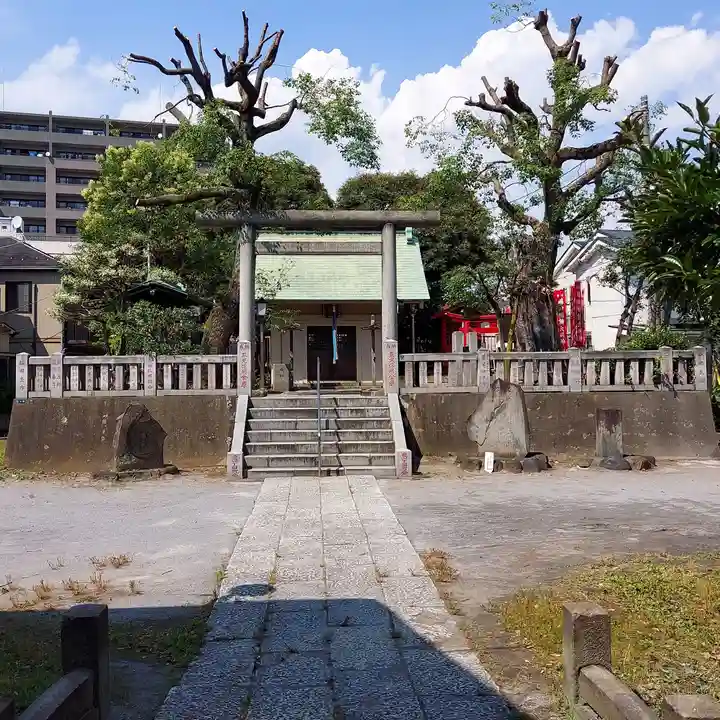吾嬬神社の鳥居