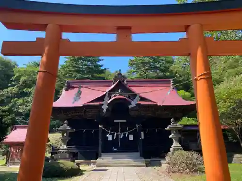 根岸八幡宮の鳥居