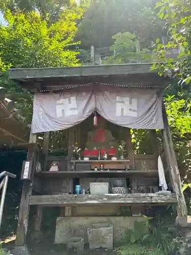 斑鳩寺の末社・摂社