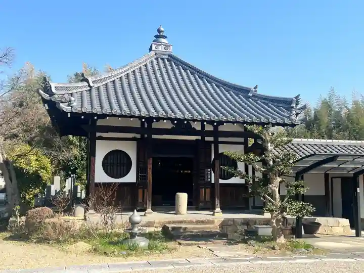 東運寺の{uncategorized: "未分類", other: "その他", undefined: "問題あり", building: "その他建物", grave: "お墓", sacred_gate: "鳥居", guardian: "狛犬", statue: "像", buddha: "仏像", history: "歴史", nature: "自然", garden: "庭園", animal: "動物", pagoda: "塔", temizu: "手水舎", mountain_gate: "山門・神門", sanctuary: "本殿・本堂", subordinate: "末社・摂社", art: "芸術", scenery: "景色", jizo: "地蔵", ema: "絵馬", goshuin: "御朱印", omikuji: "おみくじ", items: "授与品その他", amulet: "お守り", goshuincho: "御朱印帳", eats: "食事", festival: "お祭り", votive_dance: "神楽", shichigosan: "七五三参", wedding: "結婚式", experience: "体験その他", initially: "初詣", around: "周辺", anti_infection: "感染症対策"}