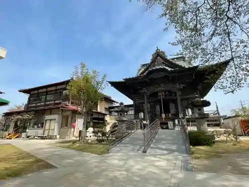 秩父札所十三番 慈眼寺の本殿・本堂