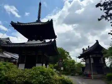 吉田寺の{uncategorized: "未分類", other: "その他", undefined: "問題あり", building: "その他建物", grave: "お墓", sacred_gate: "鳥居", guardian: "狛犬", statue: "像", buddha: "仏像", history: "歴史", nature: "自然", garden: "庭園", animal: "動物", pagoda: "塔", temizu: "手水舎", mountain_gate: "山門・神門", sanctuary: "本殿・本堂", subordinate: "末社・摂社", art: "芸術", scenery: "景色", jizo: "地蔵", ema: "絵馬", goshuin: "御朱印", omikuji: "おみくじ", items: "授与品その他", amulet: "お守り", goshuincho: "御朱印帳", eats: "食事", festival: "お祭り", votive_dance: "神楽", shichigosan: "七五三参", wedding: "結婚式", experience: "体験その他", initially: "初詣", around: "周辺", anti_infection: "感染症対策"}
