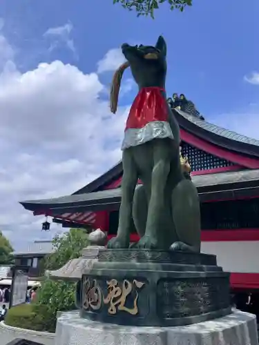 伏見稲荷大社の{uncategorized: "未分類", other: "その他", undefined: "問題あり", building: "その他建物", grave: "お墓", sacred_gate: "鳥居", guardian: "狛犬", statue: "像", buddha: "仏像", history: "歴史", nature: "自然", garden: "庭園", animal: "動物", pagoda: "塔", temizu: "手水舎", mountain_gate: "山門・神門", sanctuary: "本殿・本堂", subordinate: "末社・摂社", art: "芸術", scenery: "景色", jizo: "地蔵", ema: "絵馬", goshuin: "御朱印", omikuji: "おみくじ", items: "授与品その他", amulet: "お守り", goshuincho: "御朱印帳", eats: "食事", festival: "お祭り", votive_dance: "神楽", shichigosan: "七五三参", wedding: "結婚式", experience: "体験その他", initially: "初詣", around: "周辺", anti_infection: "感染症対策"}