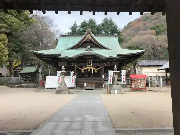 糸碕神社の本殿・本堂