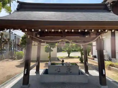 伊川谷惣社の手水舎