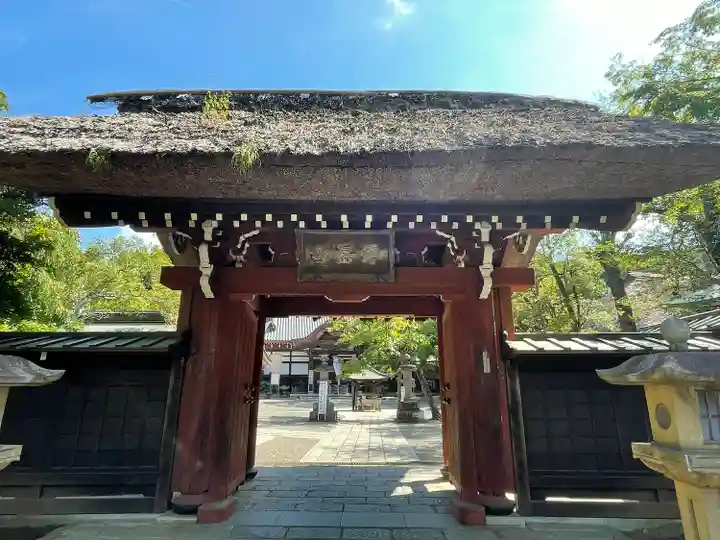 深大寺の山門・神門