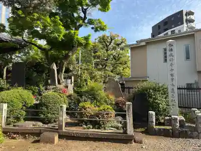 寶泉寺（宝泉寺）の{uncategorized: "未分類", other: "その他", undefined: "問題あり", building: "その他建物", grave: "お墓", sacred_gate: "鳥居", guardian: "狛犬", statue: "像", buddha: "仏像", history: "歴史", nature: "自然", garden: "庭園", animal: "動物", pagoda: "塔", temizu: "手水舎", mountain_gate: "山門・神門", sanctuary: "本殿・本堂", subordinate: "末社・摂社", art: "芸術", scenery: "景色", jizo: "地蔵", ema: "絵馬", goshuin: "御朱印", omikuji: "おみくじ", items: "授与品その他", amulet: "お守り", goshuincho: "御朱印帳", eats: "食事", festival: "お祭り", votive_dance: "神楽", shichigosan: "七五三参", wedding: "結婚式", experience: "体験その他", initially: "初詣", around: "周辺", anti_infection: "感染症対策"}