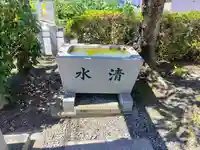 一万度社の手水舎