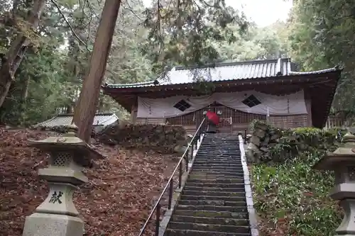 武田八幡宮の本殿