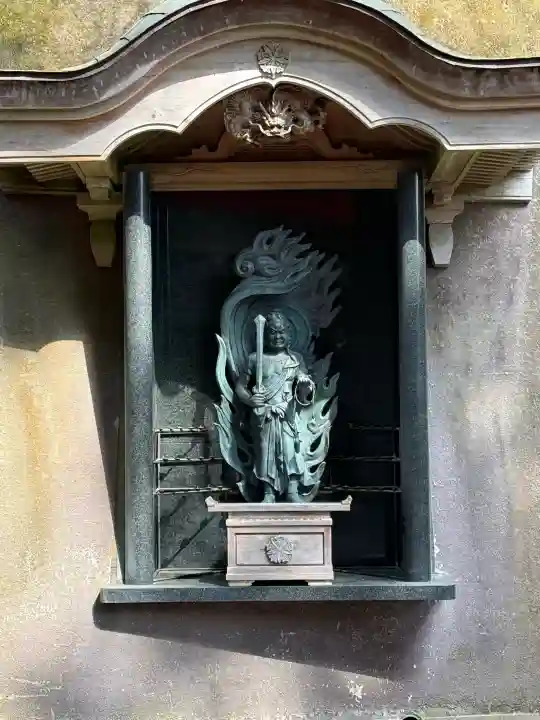 大正寺(中野不動尊)の{uncategorized: "未分類", other: "その他", undefined: "問題あり", building: "その他建物", grave: "お墓", sacred_gate: "鳥居", guardian: "狛犬", statue: "像", buddha: "仏像", history: "歴史", nature: "自然", garden: "庭園", animal: "動物", pagoda: "塔", temizu: "手水舎", mountain_gate: "山門・神門", sanctuary: "本殿・本堂", subordinate: "末社・摂社", art: "芸術", scenery: "景色", jizo: "地蔵", ema: "絵馬", goshuin: "御朱印", omikuji: "おみくじ", items: "授与品その他", amulet: "お守り", goshuincho: "御朱印帳", eats: "食事", festival: "お祭り", votive_dance: "神楽", shichigosan: "七五三参", wedding: "結婚式", experience: "体験その他", initially: "初詣", around: "周辺", anti_infection: "感染症対策"}