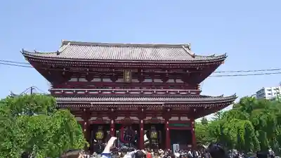 浅草寺の山門・神門