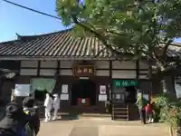 龍蔵寺の本殿・本堂