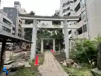 新橋鹽竃神社の鳥居