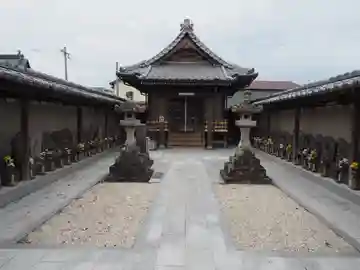光明寺の本殿・本堂