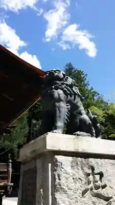 諏訪大社下社秋宮の狛犬