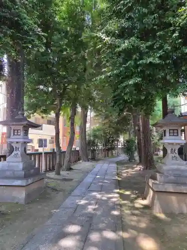 荻窪白山神社の{uncategorized: "未分類", other: "その他", undefined: "問題あり", building: "その他建物", grave: "お墓", sacred_gate: "鳥居", guardian: "狛犬", statue: "像", buddha: "仏像", history: "歴史", nature: "自然", garden: "庭園", animal: "動物", pagoda: "塔", temizu: "手水舎", mountain_gate: "山門・神門", sanctuary: "本殿・本堂", subordinate: "末社・摂社", art: "芸術", scenery: "景色", jizo: "地蔵", ema: "絵馬", goshuin: "御朱印", omikuji: "おみくじ", items: "授与品その他", amulet: "お守り", goshuincho: "御朱印帳", eats: "食事", festival: "お祭り", votive_dance: "神楽", shichigosan: "七五三参", wedding: "結婚式", experience: "体験その他", initially: "初詣", around: "周辺", anti_infection: "感染症対策"}