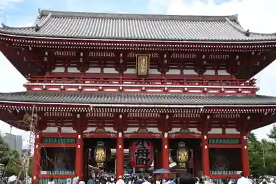 浅草寺の山門・神門