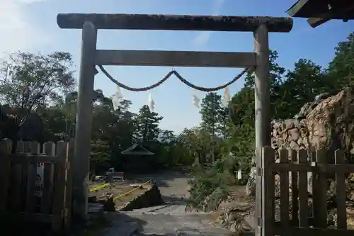 唐澤山神社の鳥居