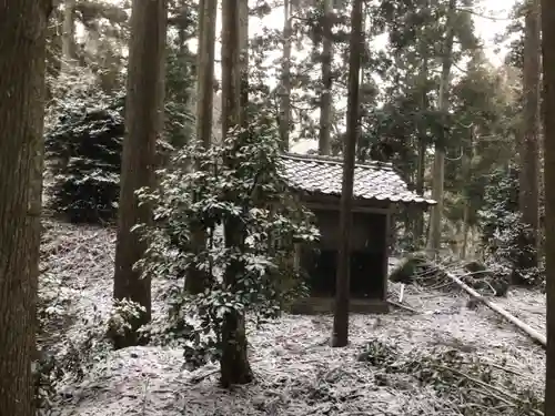 弓削神社の末社・摂社