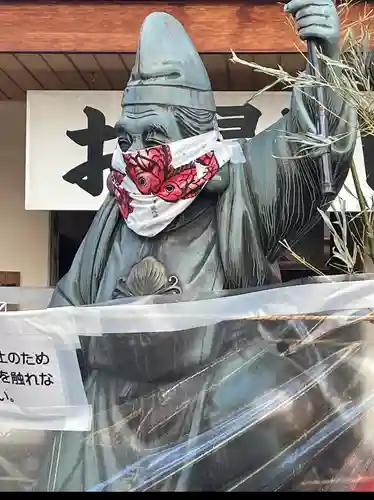 布施戎神社の像