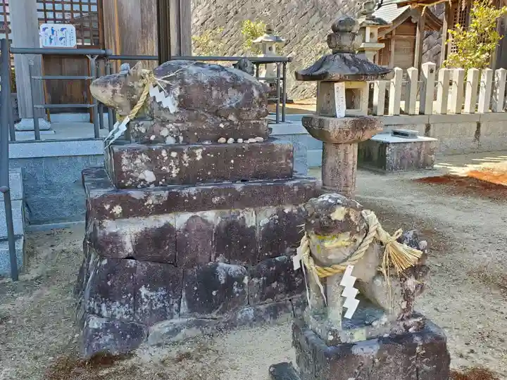 日下部天満神社の狛犬