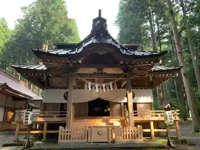 御岩神社の本殿・本堂