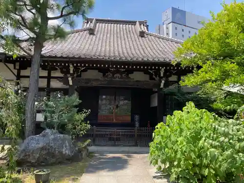 海雲寺の本殿