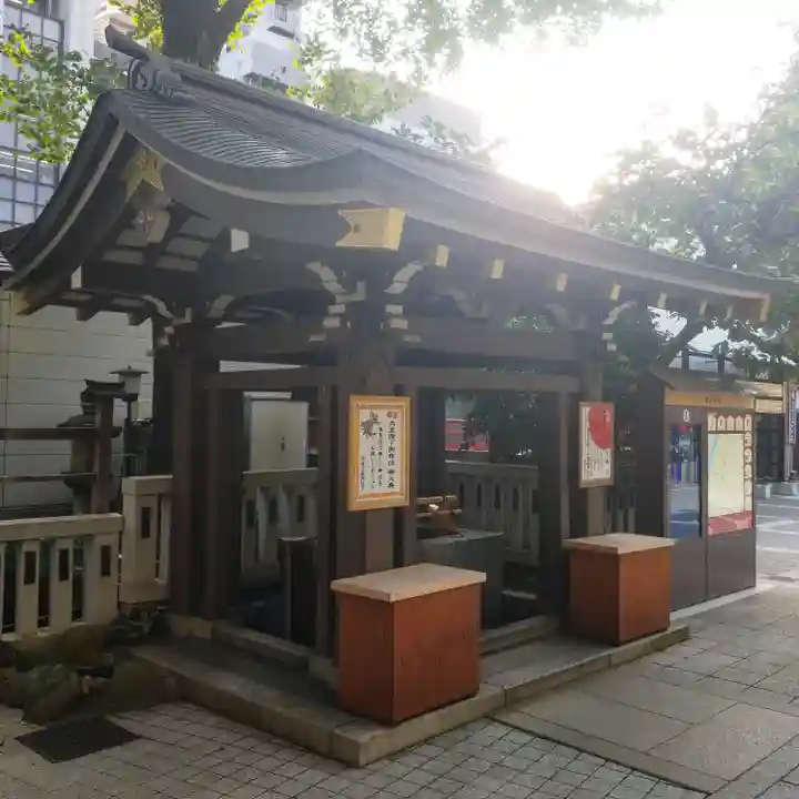 鳥越神社の手水舎