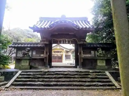 日長神社の山門