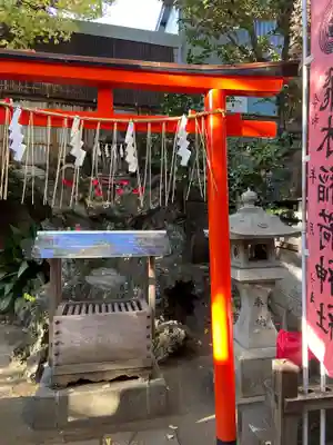 飛木稲荷神社の末社・摂社