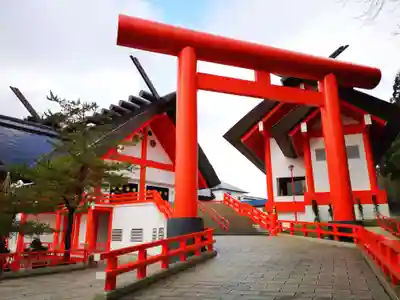 宝徳山稲荷大社の鳥居