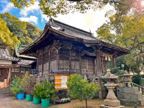 岡崎八幡宮の本殿