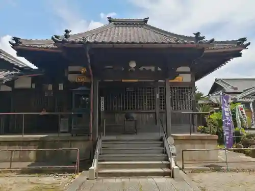 観音寺の本殿・本堂