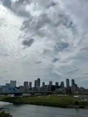 多摩川浅間神社の{uncategorized: "未分類", other: "その他", undefined: "問題あり", building: "その他建物", grave: "お墓", sacred_gate: "鳥居", guardian: "狛犬", statue: "像", buddha: "仏像", history: "歴史", nature: "自然", garden: "庭園", animal: "動物", pagoda: "塔", temizu: "手水舎", mountain_gate: "山門・神門", sanctuary: "本殿・本堂", subordinate: "末社・摂社", art: "芸術", scenery: "景色", jizo: "地蔵", ema: "絵馬", goshuin: "御朱印", omikuji: "おみくじ", items: "授与品その他", amulet: "お守り", goshuincho: "御朱印帳", eats: "食事", festival: "お祭り", votive_dance: "神楽", shichigosan: "七五三参", wedding: "結婚式", experience: "体験その他", initially: "初詣", around: "周辺", anti_infection: "感染症対策"}