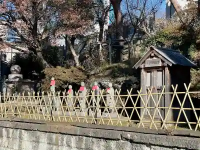清立院の{uncategorized: "未分類", other: "その他", undefined: "問題あり", building: "その他建物", grave: "お墓", sacred_gate: "鳥居", guardian: "狛犬", statue: "像", buddha: "仏像", history: "歴史", nature: "自然", garden: "庭園", animal: "動物", pagoda: "塔", temizu: "手水舎", mountain_gate: "山門・神門", sanctuary: "本殿・本堂", subordinate: "末社・摂社", art: "芸術", scenery: "景色", jizo: "地蔵", ema: "絵馬", goshuin: "御朱印", omikuji: "おみくじ", items: "授与品その他", amulet: "お守り", goshuincho: "御朱印帳", eats: "食事", festival: "お祭り", votive_dance: "神楽", shichigosan: "七五三参", wedding: "結婚式", experience: "体験その他", initially: "初詣", around: "周辺", anti_infection: "感染症対策"}
