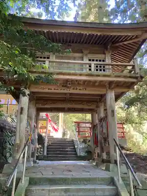鷲子山上神社の山門・神門