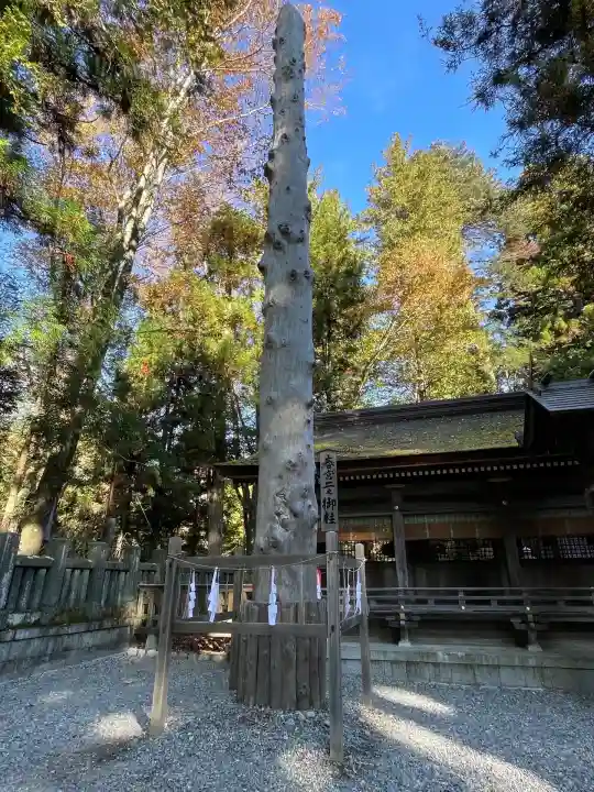 諏訪大社下社春宮(長野県)