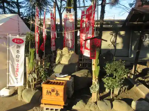 大川町氷川神社の像