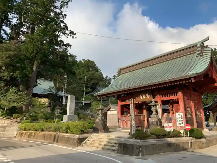 清澄寺の本殿・本堂