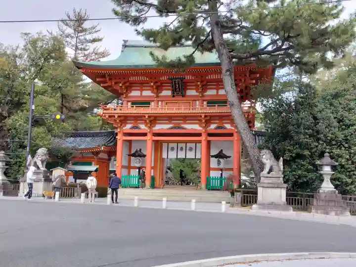 今宮神社の{uncategorized: "未分類", other: "その他", undefined: "問題あり", building: "その他建物", grave: "お墓", sacred_gate: "鳥居", guardian: "狛犬", statue: "像", buddha: "仏像", history: "歴史", nature: "自然", garden: "庭園", animal: "動物", pagoda: "塔", temizu: "手水舎", mountain_gate: "山門・神門", sanctuary: "本殿・本堂", subordinate: "末社・摂社", art: "芸術", scenery: "景色", jizo: "地蔵", ema: "絵馬", goshuin: "御朱印", omikuji: "おみくじ", items: "授与品その他", amulet: "お守り", goshuincho: "御朱印帳", eats: "食事", festival: "お祭り", votive_dance: "神楽", shichigosan: "七五三参", wedding: "結婚式", experience: "体験その他", initially: "初詣", around: "周辺", anti_infection: "感染症対策"}