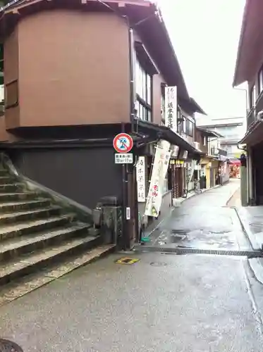 厳島神社の周辺