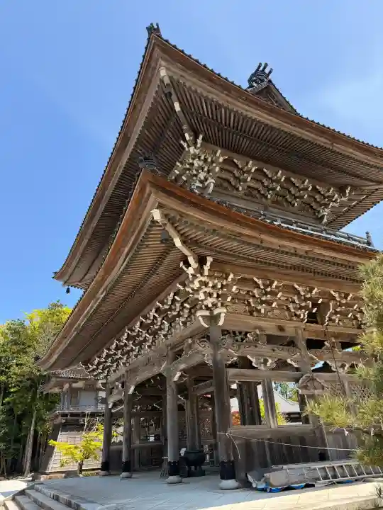 総持寺祖院の{uncategorized: "未分類", other: "その他", undefined: "問題あり", building: "その他建物", grave: "お墓", sacred_gate: "鳥居", guardian: "狛犬", statue: "像", buddha: "仏像", history: "歴史", nature: "自然", garden: "庭園", animal: "動物", pagoda: "塔", temizu: "手水舎", mountain_gate: "山門・神門", sanctuary: "本殿・本堂", subordinate: "末社・摂社", art: "芸術", scenery: "景色", jizo: "地蔵", ema: "絵馬", goshuin: "御朱印", omikuji: "おみくじ", items: "授与品その他", amulet: "お守り", goshuincho: "御朱印帳", eats: "食事", festival: "お祭り", votive_dance: "神楽", shichigosan: "七五三参", wedding: "結婚式", experience: "体験その他", initially: "初詣", around: "周辺", anti_infection: "感染症対策"}