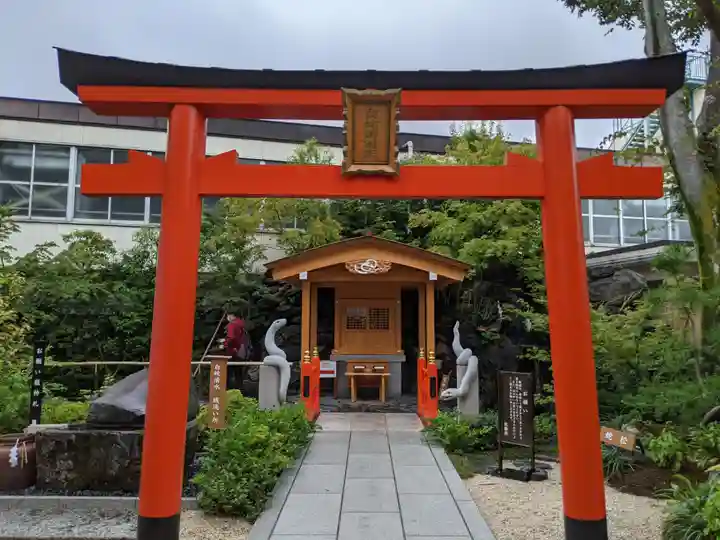 蛇窪神社の末社・摂社
