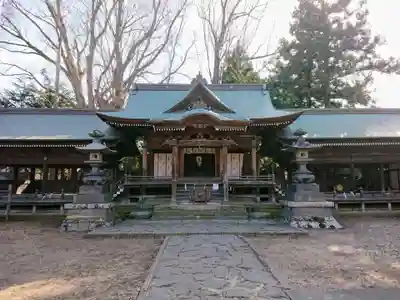 諏訪護国神社の本殿・本堂